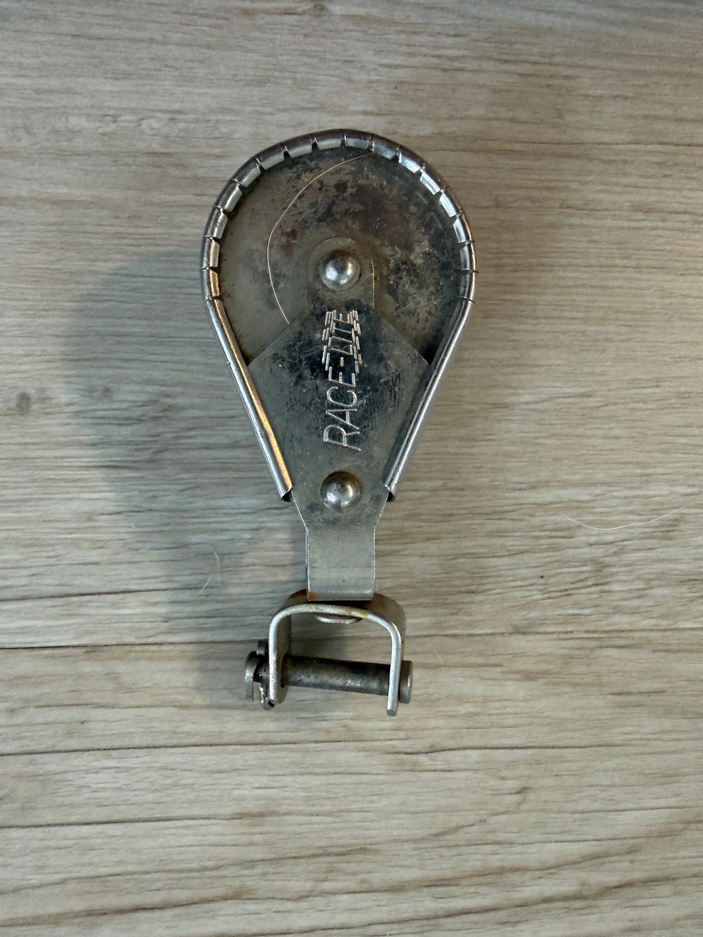 Race-Lite 1 3/8" Single Sheave Swivel Block - 3/8" Line
