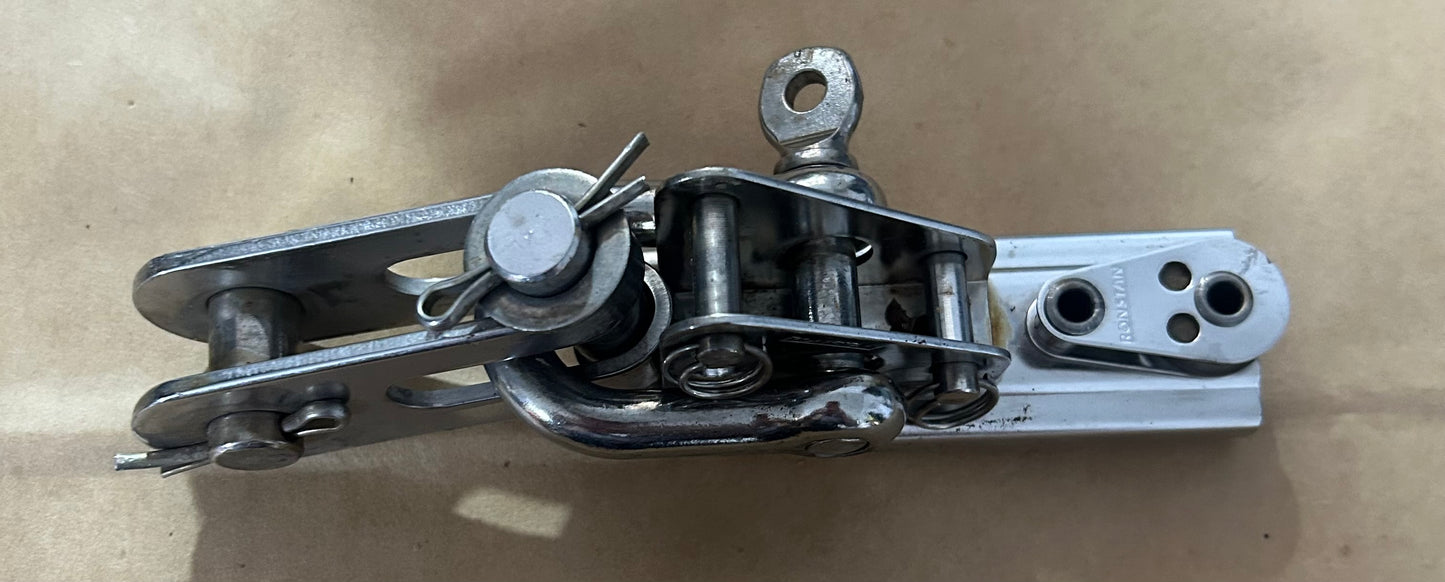 Ronstan Track Car w/ 3” Schaefer Toggle & Mini Block 1-1/8” Track