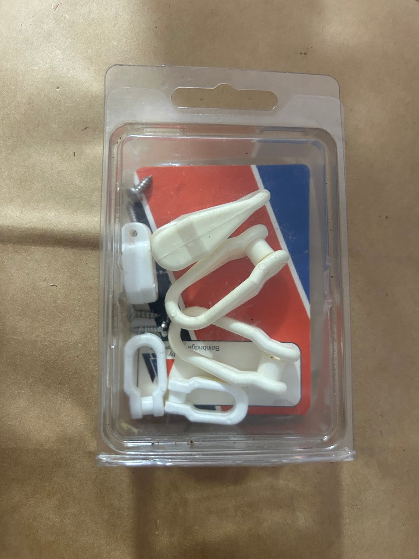 Bainbridge Plastic Screw-On Shackles Lot of 6 w/ Screws White