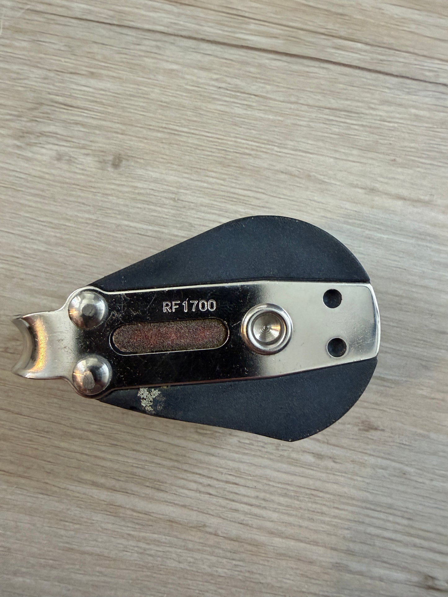 Ronstan RF1700 - 1 1/2" Single Sheave Fixed Block - 3/8" Line