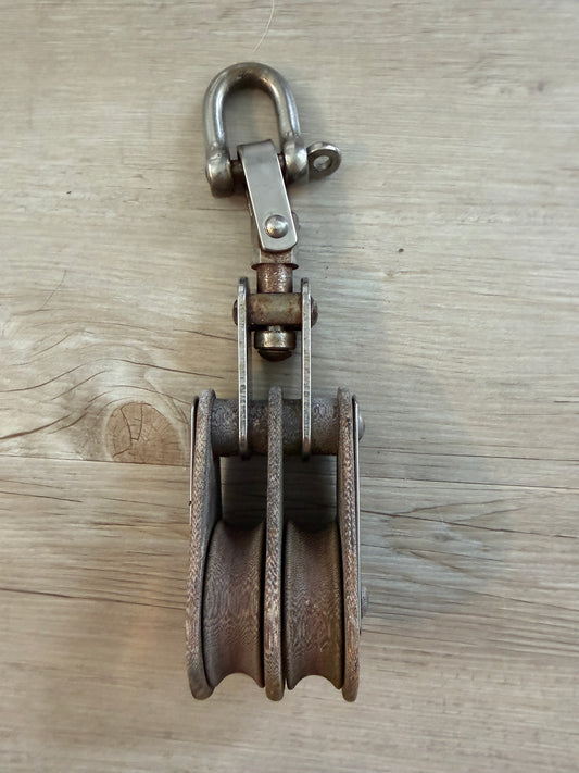 HYE Holland 1 7/8" Double Tufnol Swivel Block - 3/8" Line