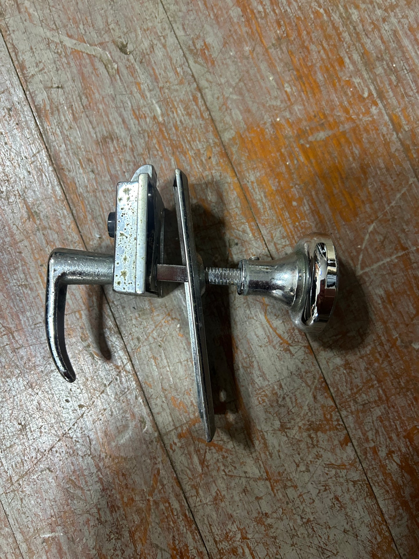 Perko chrome plated latch lock 928-30