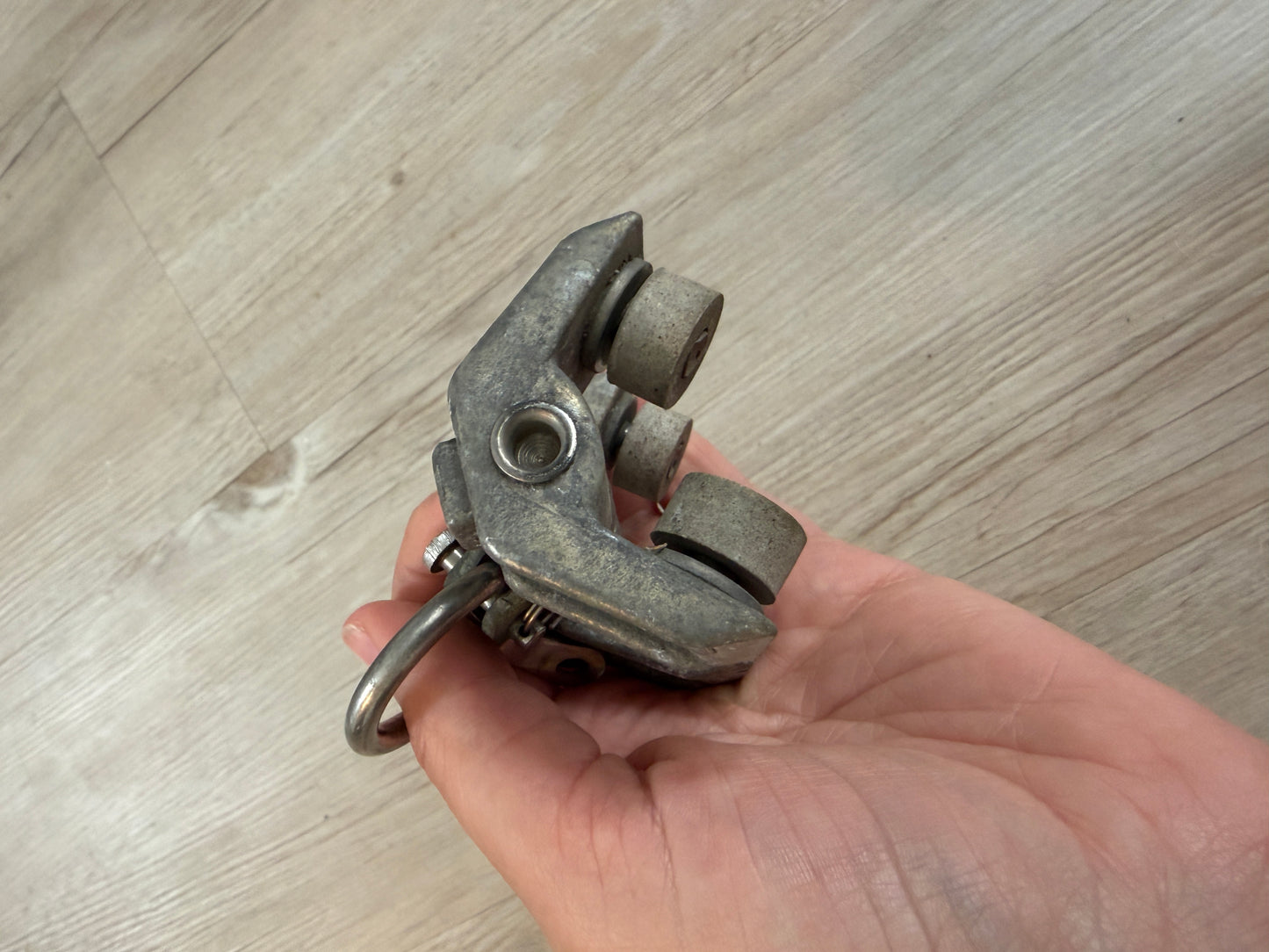 Track / Traveler Car - 7/8" Track