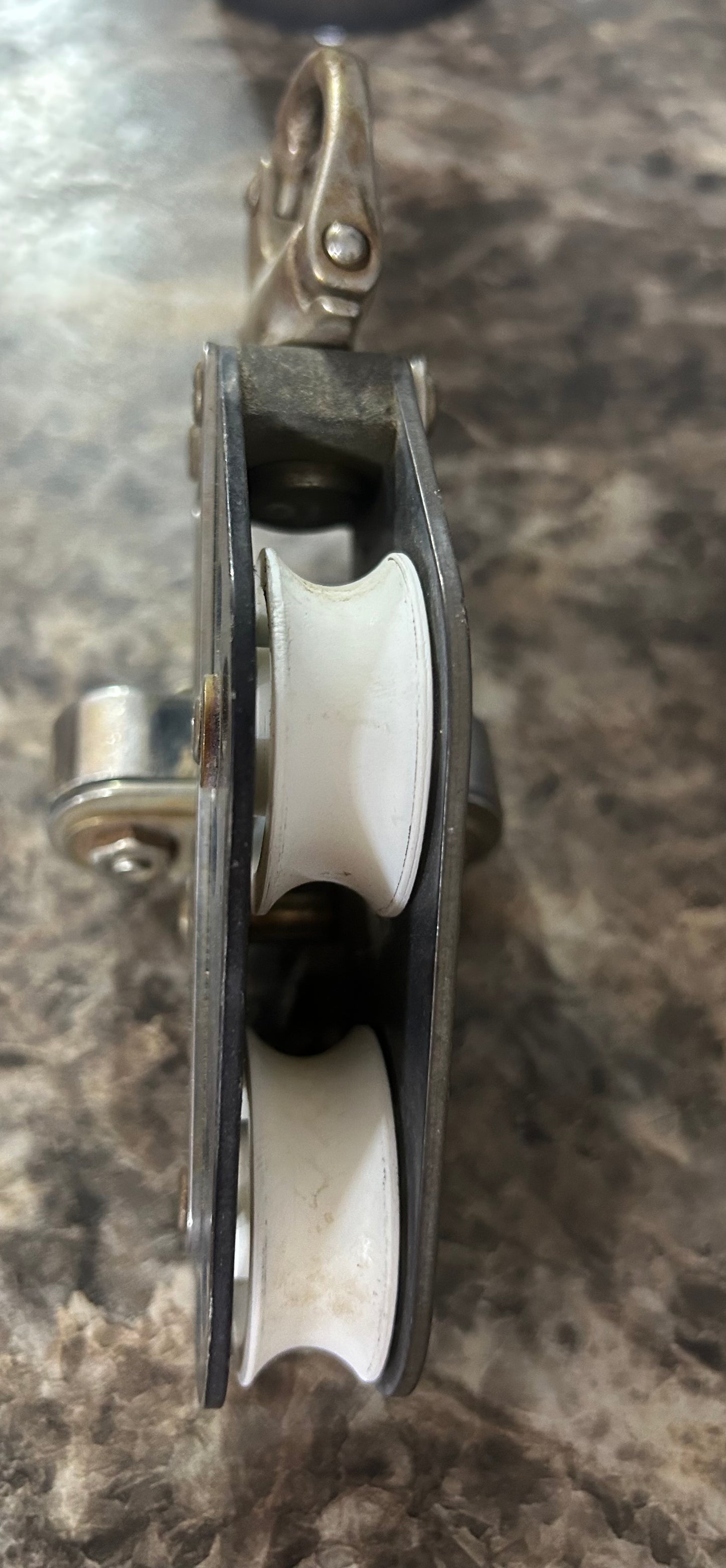 Schaefer Fiddle Block w/ Cam Cleat & Swivel Shackle 1-3/8” Sheaves 3/8” Line