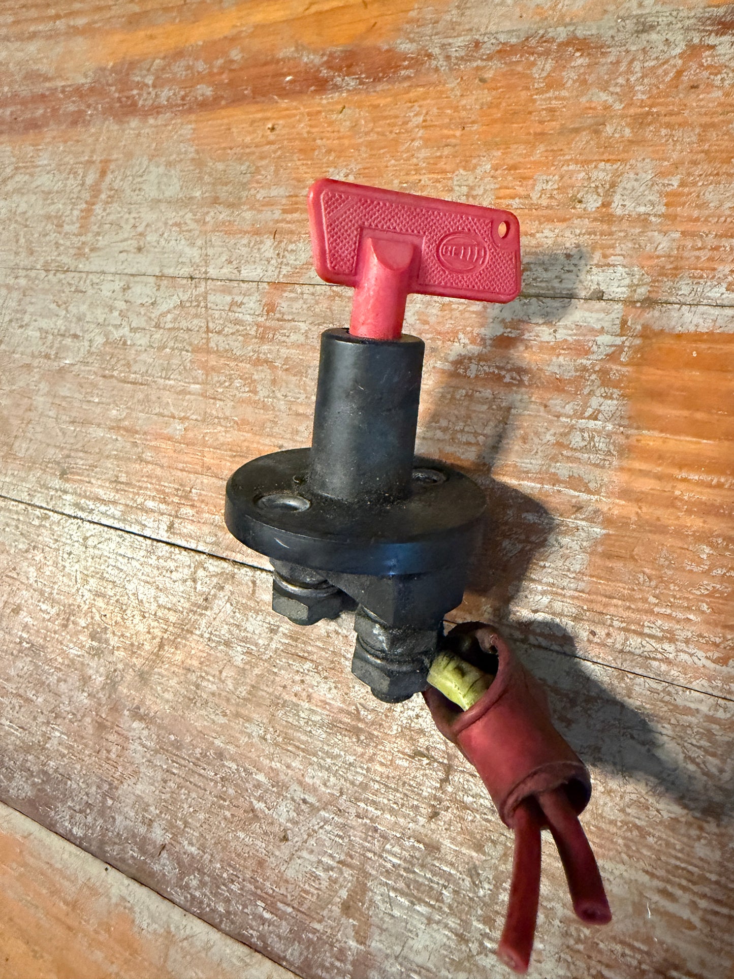 Hellamarine Battery Isolator / Disconnect Switch