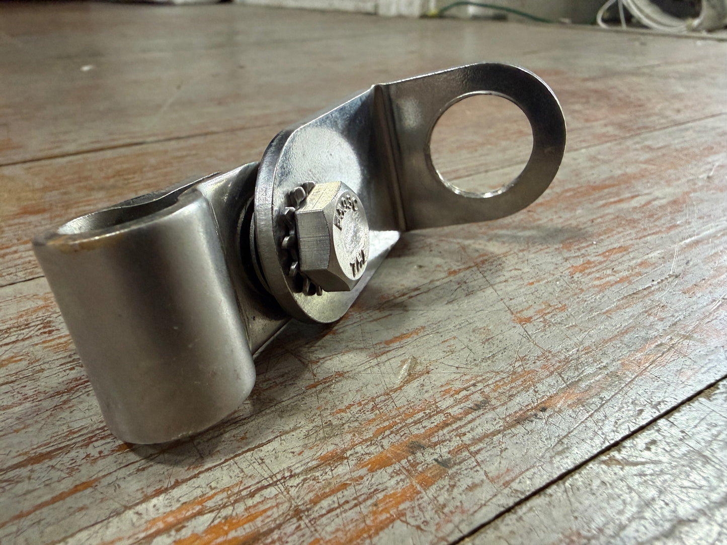 Magma L Bracket & Clamp Assembly - NEW