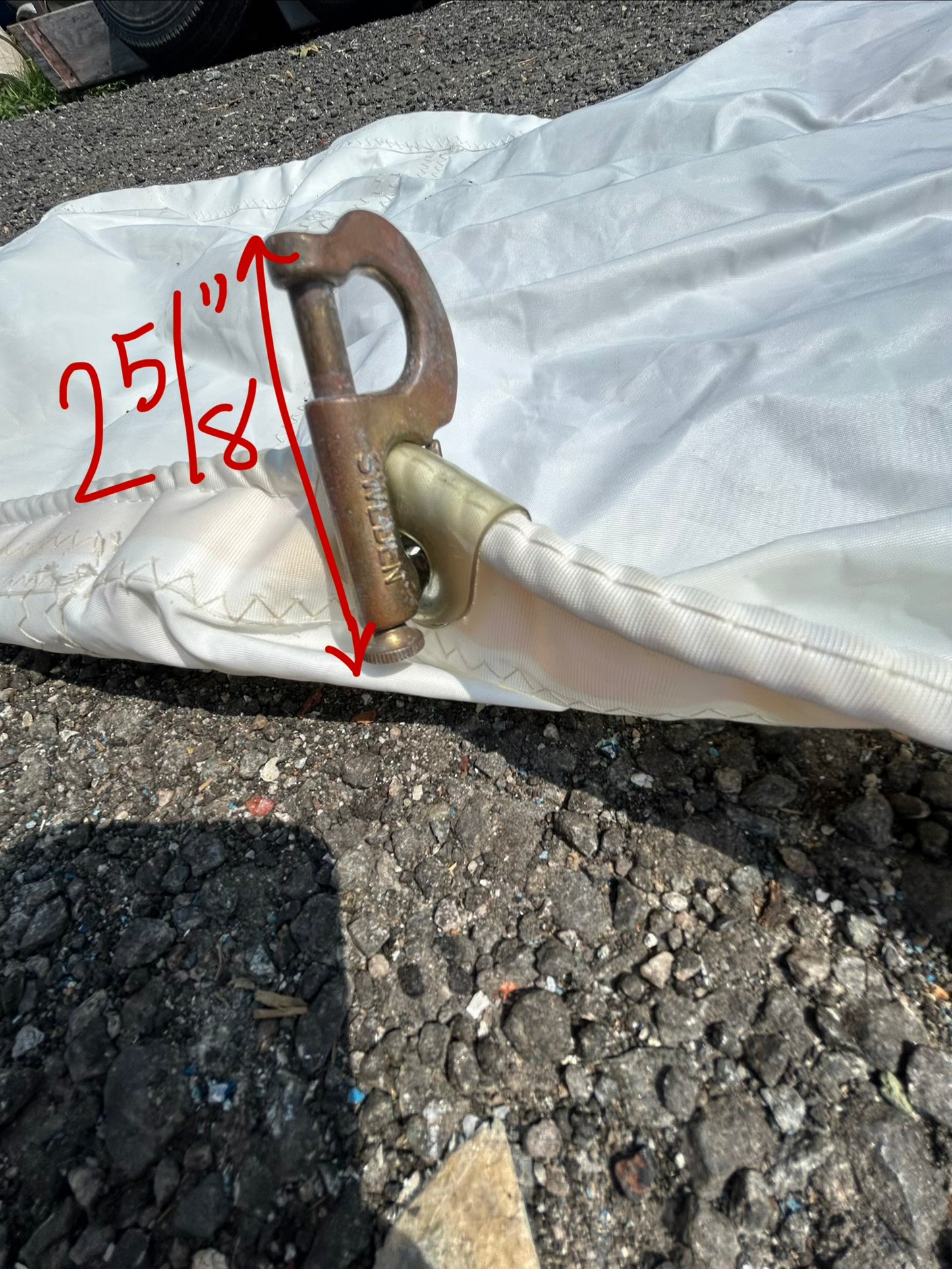 Doyle Staysail - White 29’8” x 25’5” x 13’5”