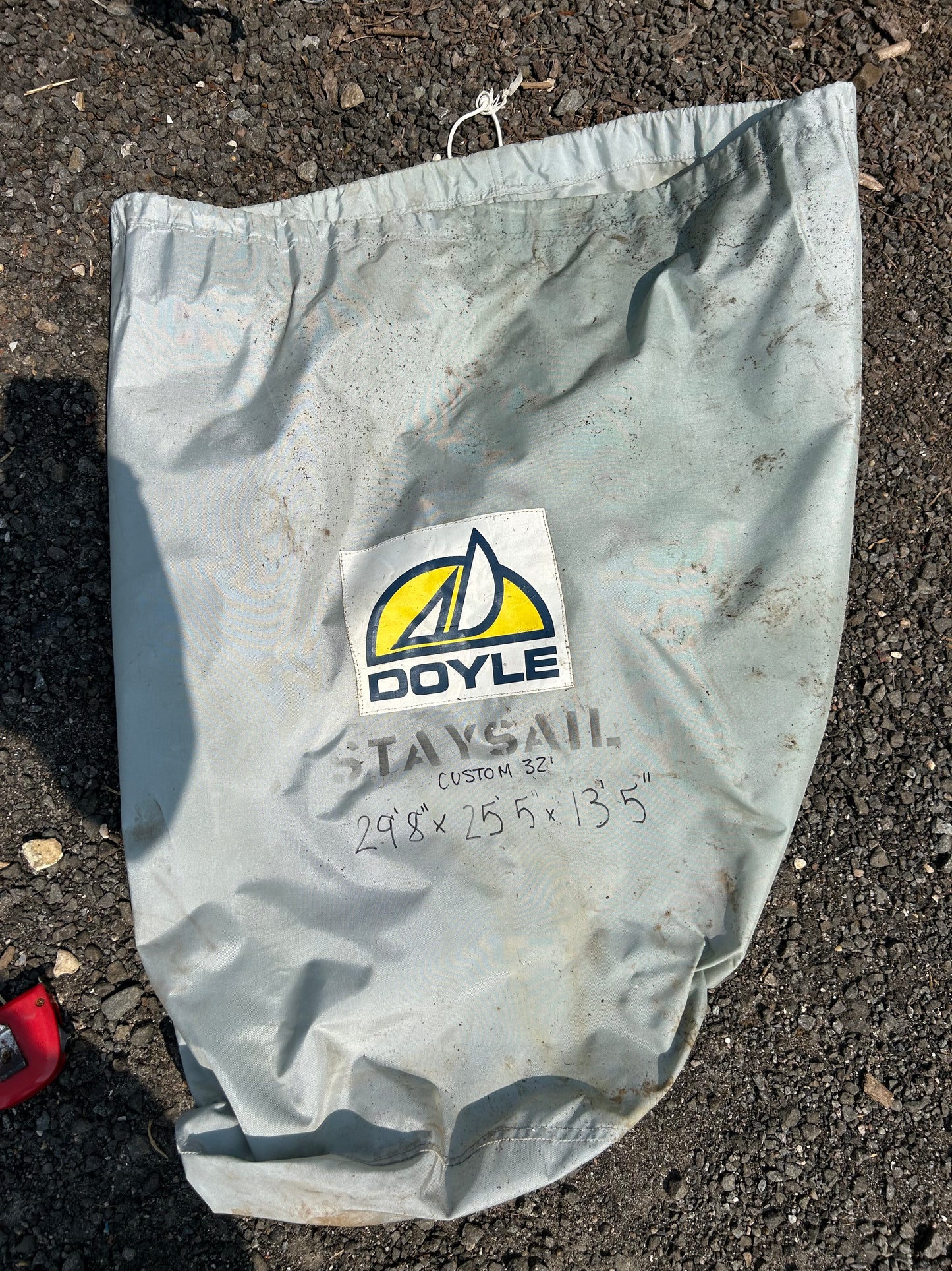 Doyle Staysail - White 29’8” x 25’5” x 13’5”