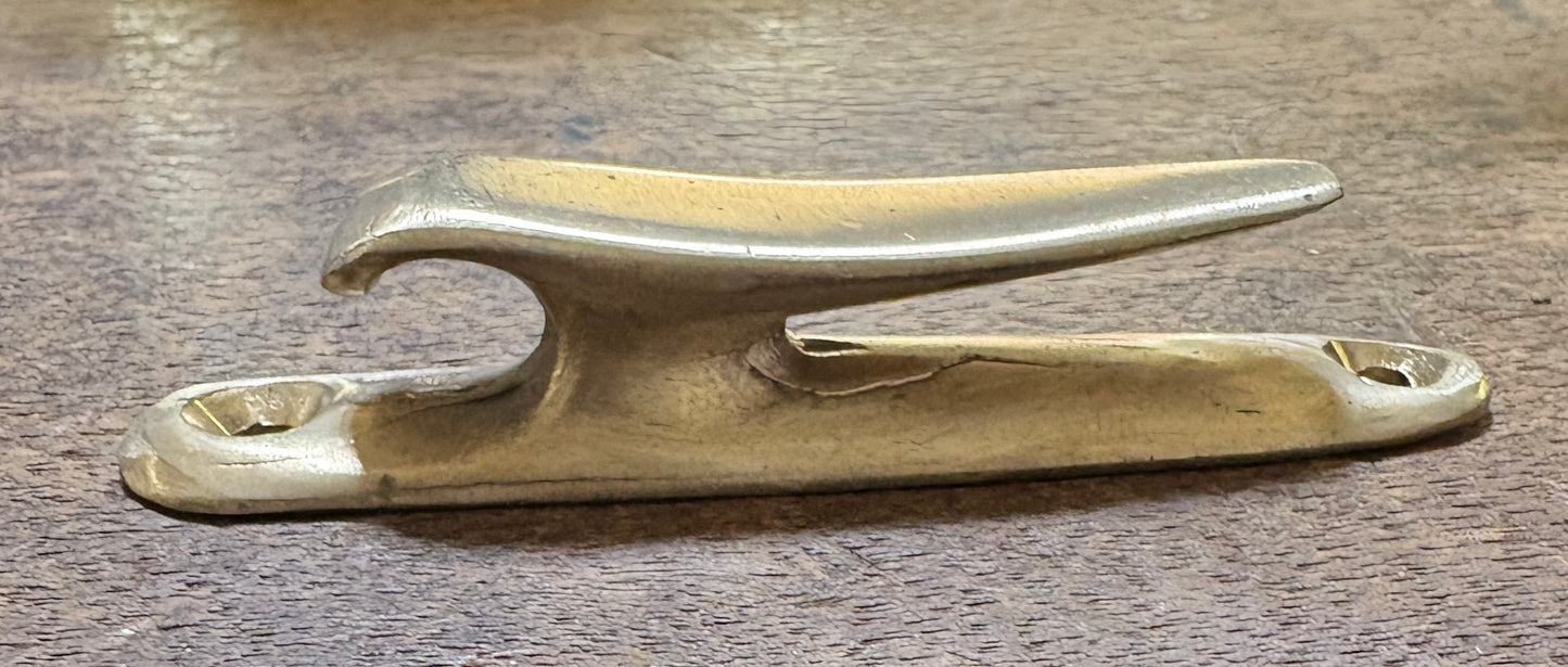 3" Pedestal Jamb Cleat