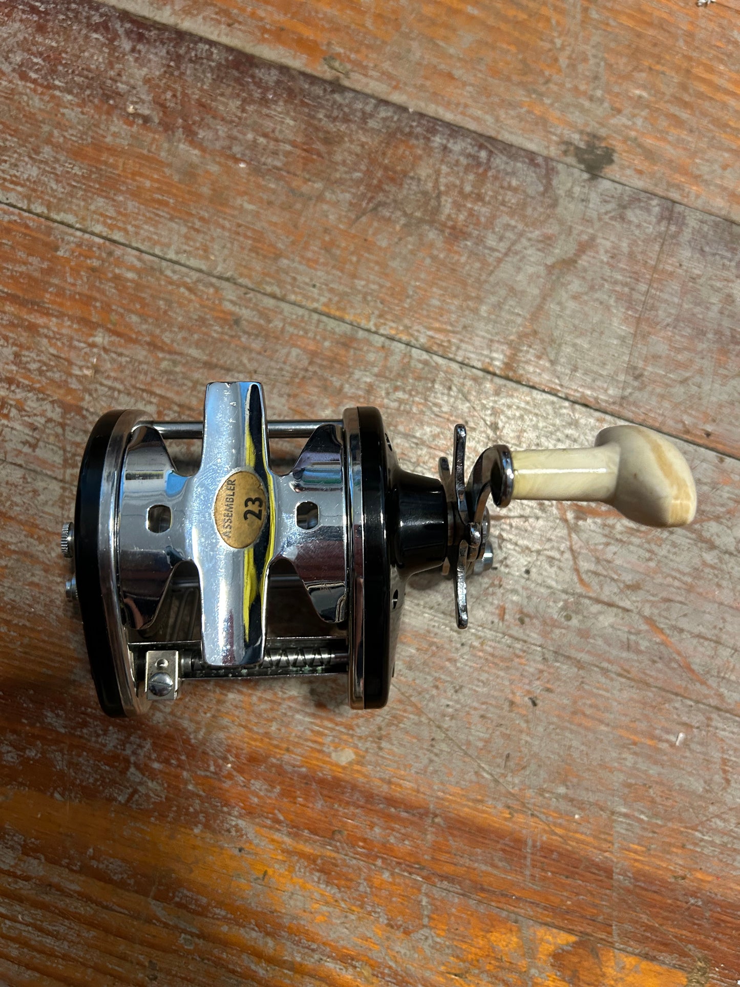 Ocean City No. 923 Fishing Reel w/ Original Box – Level Wind