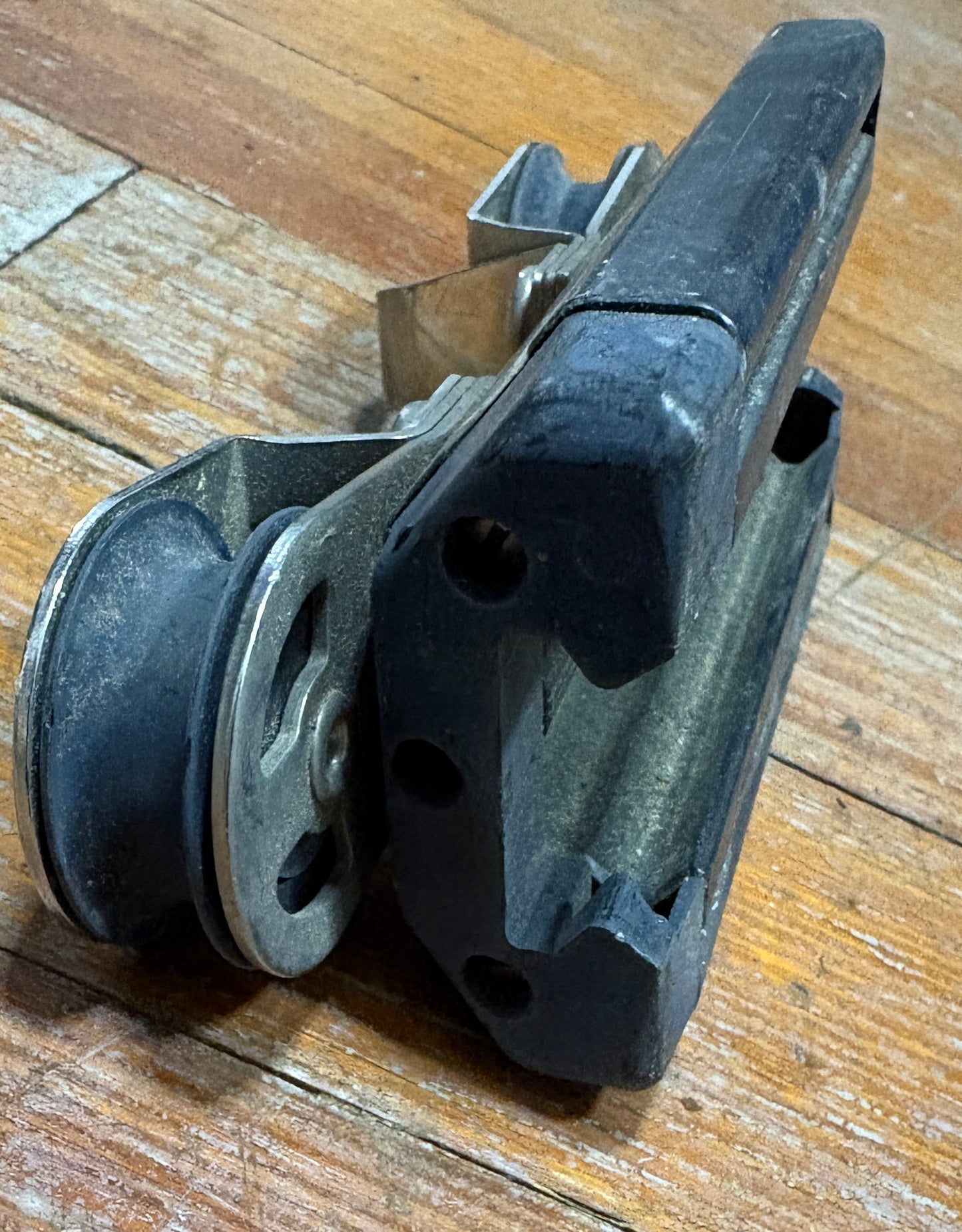 Harken Traveler/ Track Car with Single Sheaves 1 1/8" Track