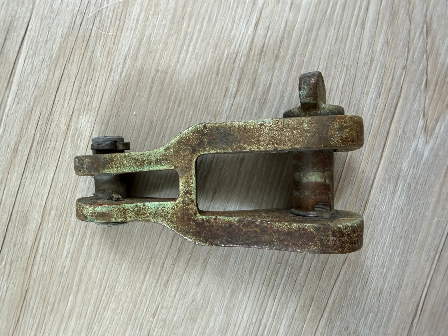 Bronze Forked Bail Halyard Shackle - 9/16" Pin Diameter