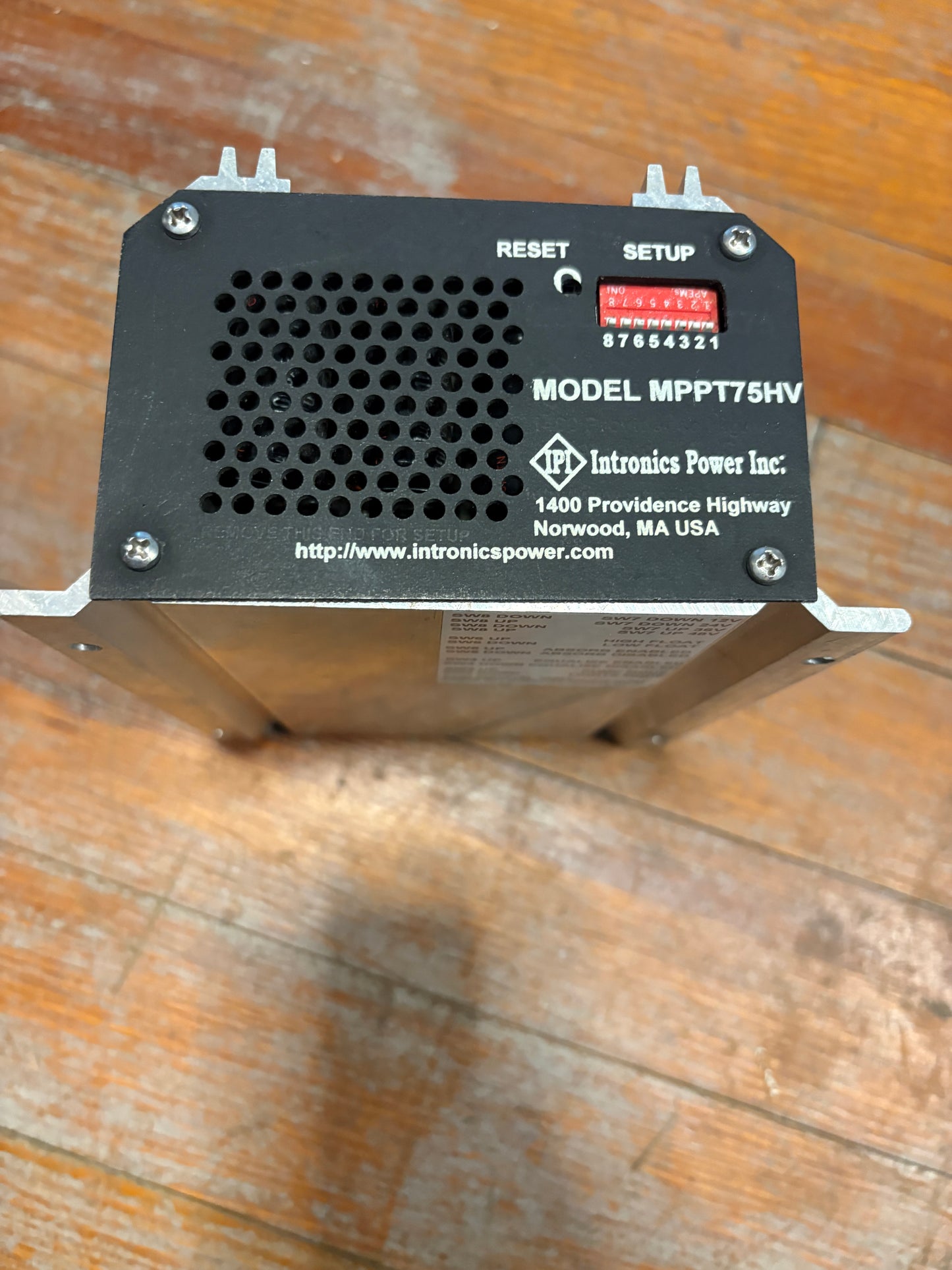 Intronics Power Inc Model MPPT75HV