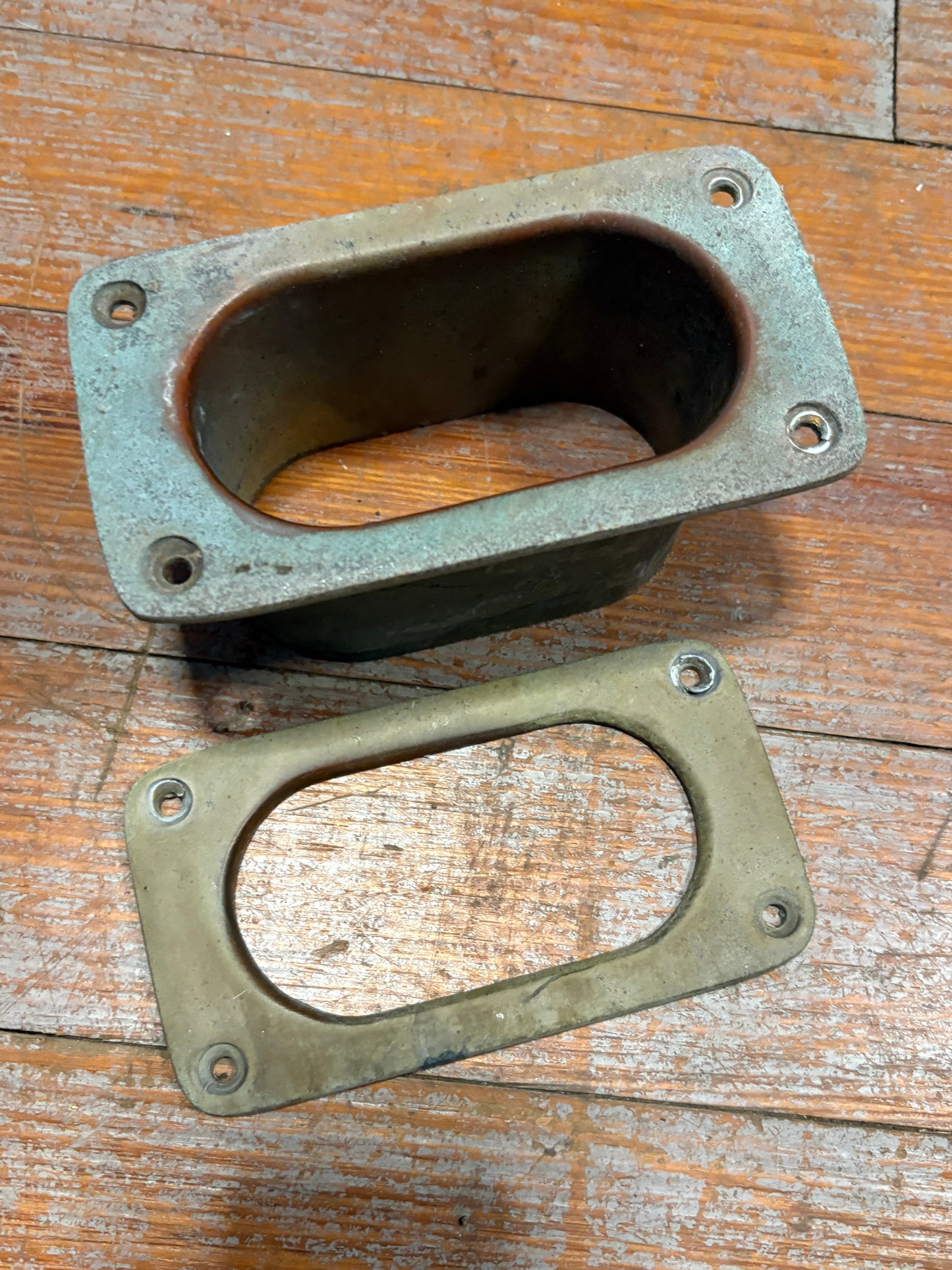 Bronze Hawse from Downeaster 38