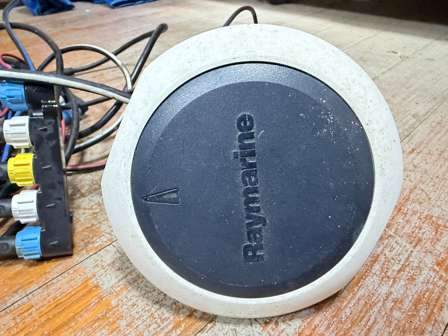 Raymarine ACU-100 Actuator Control Head & Raymarine EV-1 Sensor Core E70096