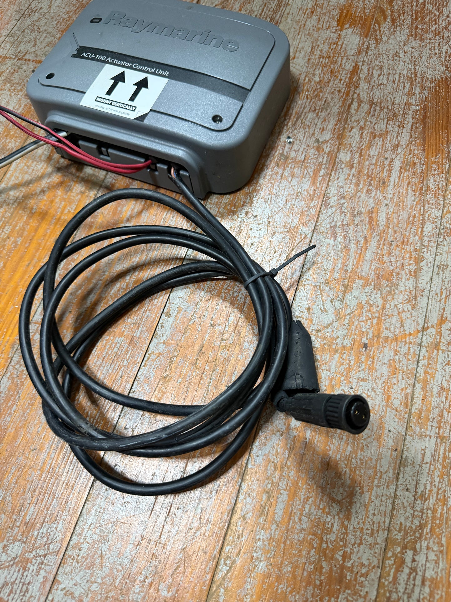 Raymarine ACU-100 Actuator Control Head & Raymarine EV-1 Sensor Core E70096