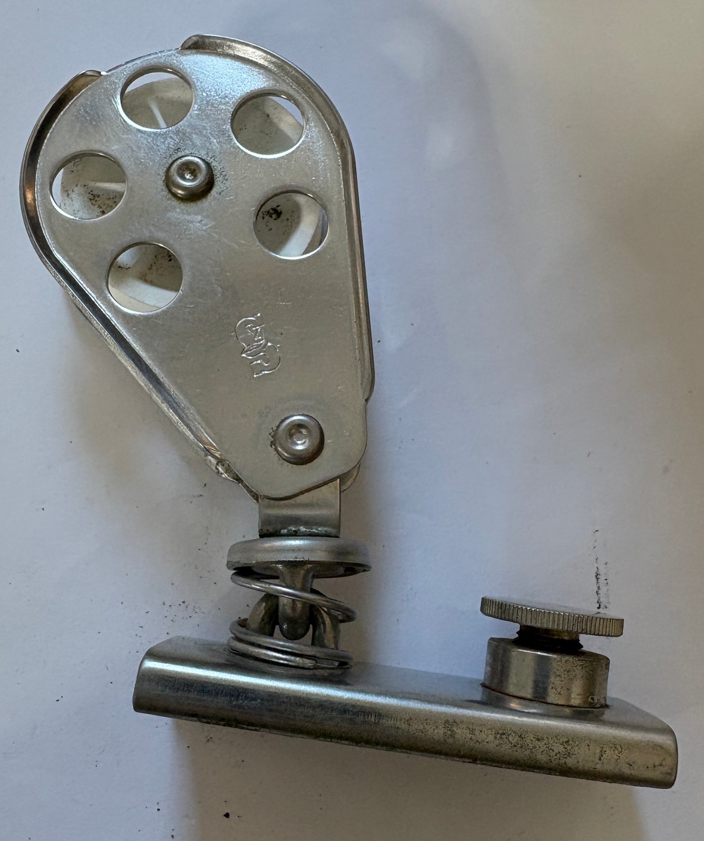 Schaefer Standing Spring Block on  1" Track Car with screw top