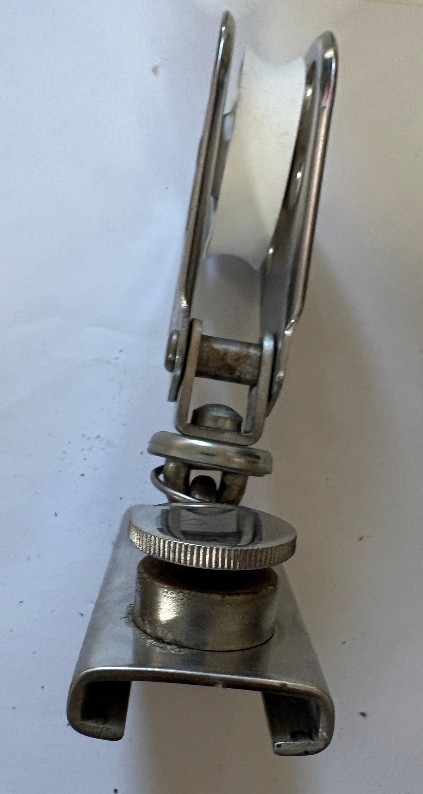 Schaefer Standing Spring Block on  1" Track Car with screw top