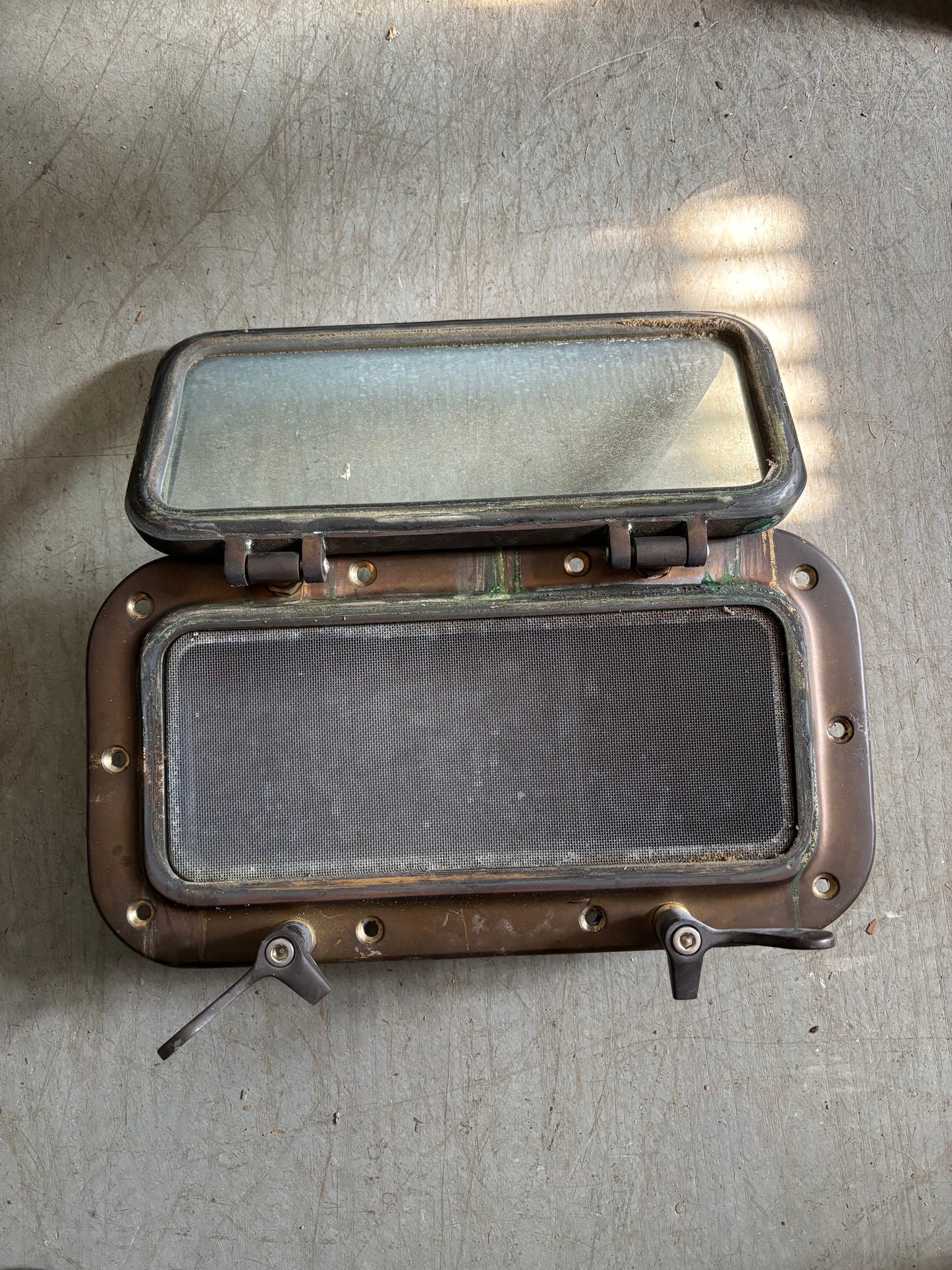 Valiant 32 Bronze Portlight / Porthole - With Retainer / Trim Piece - Inside Diameter Measures 12 3/8" Long x 5 3/8" Wide