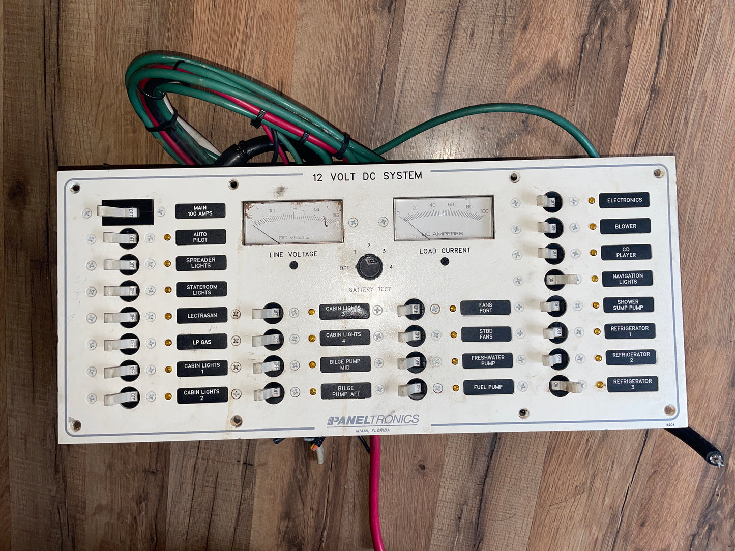 Paneltronics 24 Switch 12 Volt DC Panel