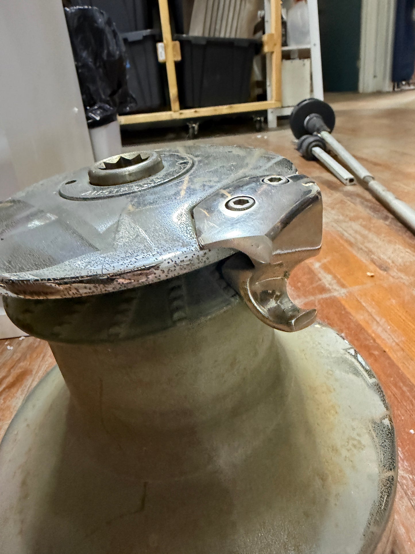 Barlow 32 Self Tailing Two Speed Winch - Columbia 43