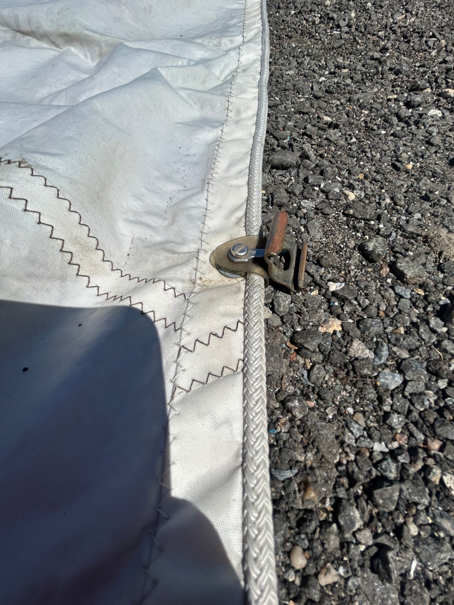 Ratsey & Lapthorn Sail – 23’8” × 21’1” × 9’