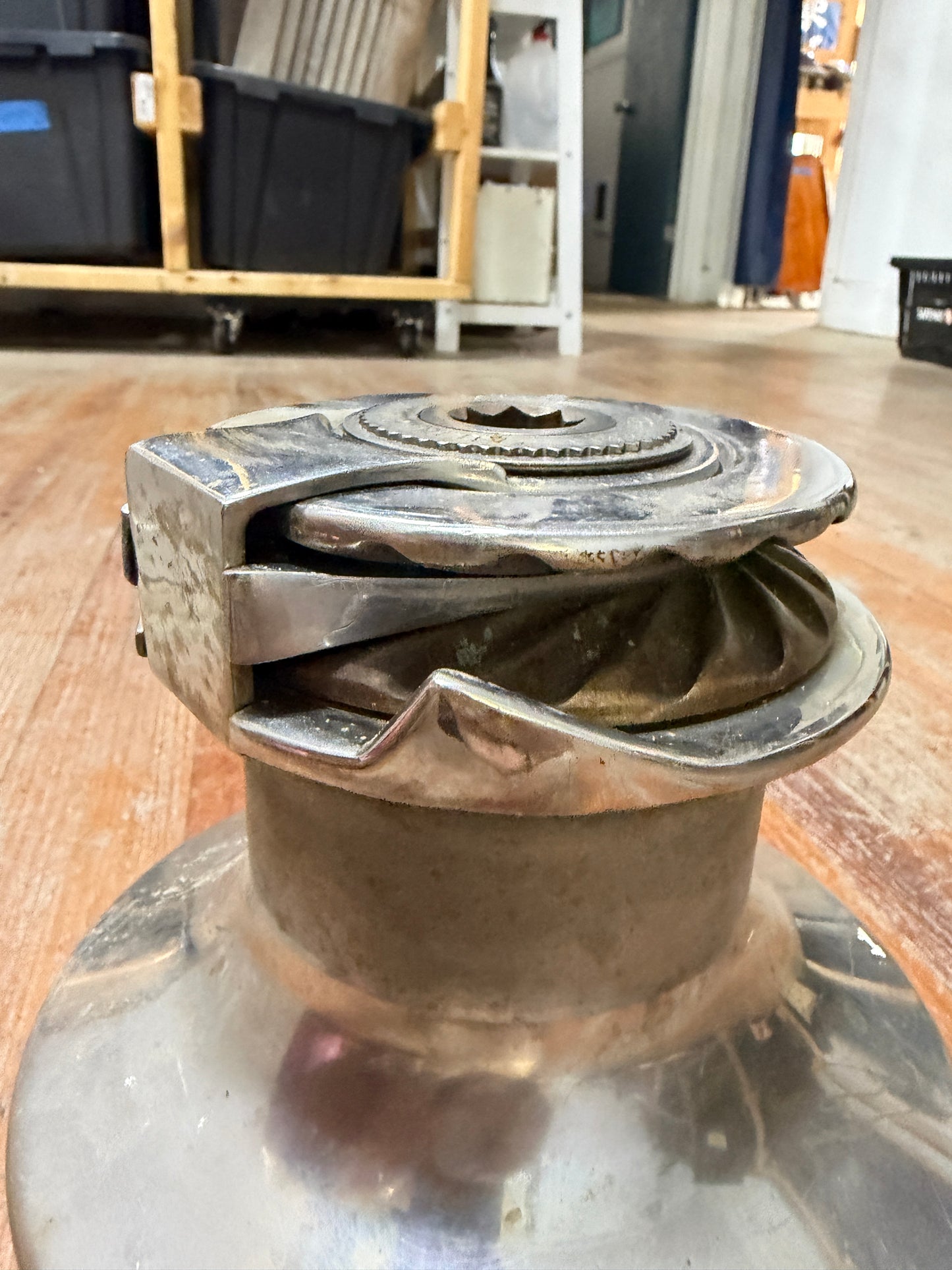 Telo Model 280 Two Speed Self Tailing Winch