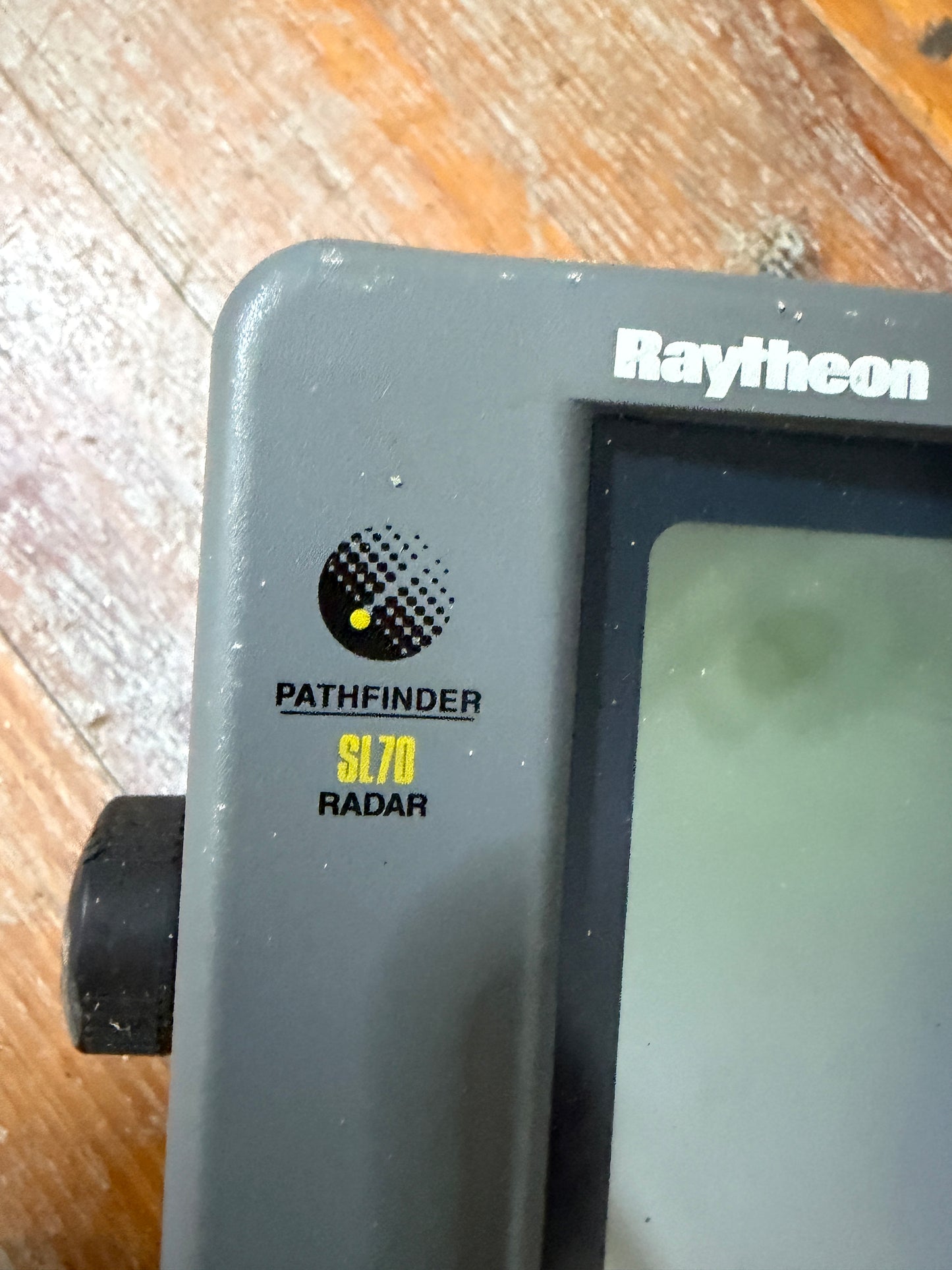 Raytheon Pathfinder SL70 - Screen Looks Messed Up