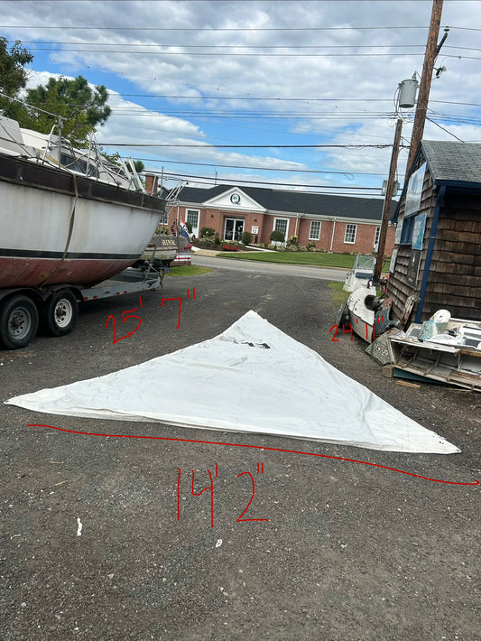 Cal 25 Headsail –Hank on 25’7” x 24’11” x 14’2”