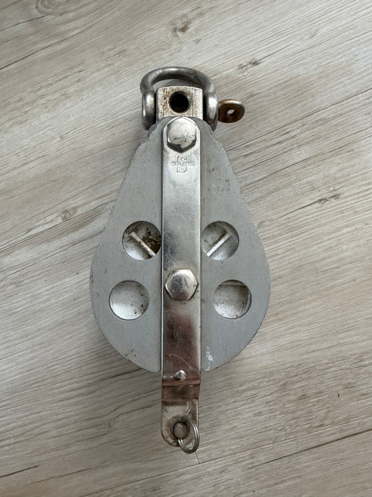 Large Schaefer 3 1/4" Double Sheave Fixed Block With Becket & Shackle - 1/2" Line