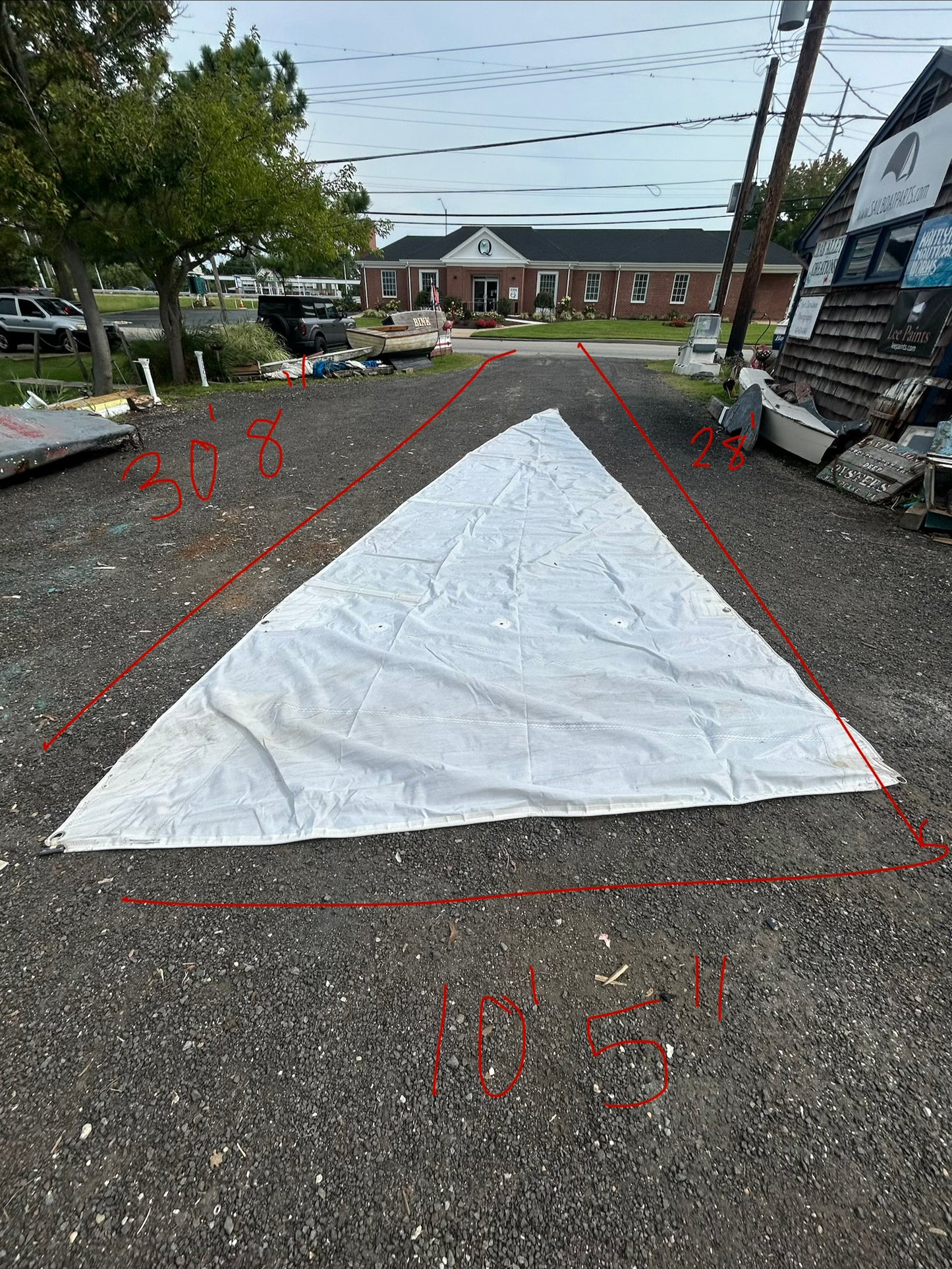 UK Sailmakers Mainsail 30’8” x 28’ x 10’5” White – 1/2” Slides