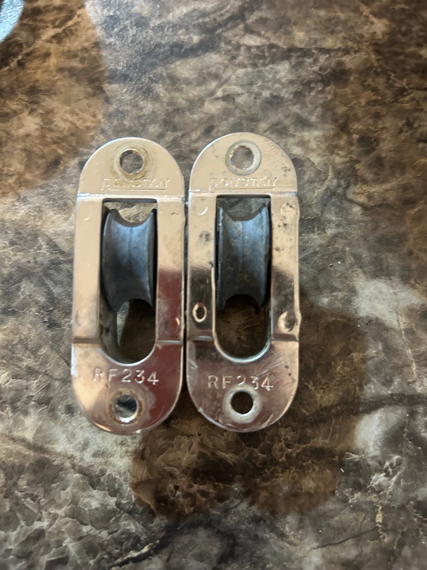 PAIR Ronstan Black Sheave Exit Blocks 2-3/4” x 1”