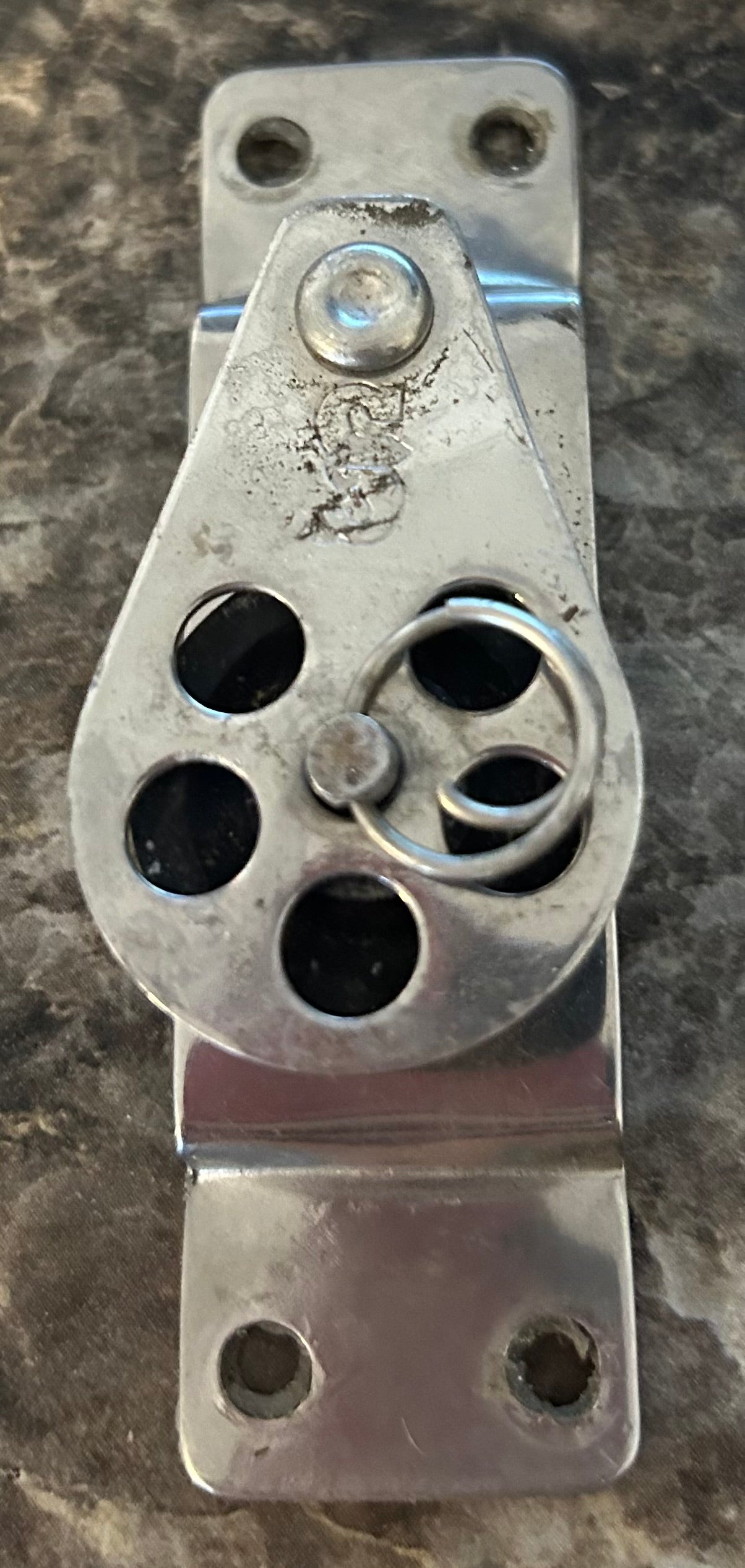 Schaefer Cheek Block 3 1/2” x 1” – 1-1/8” Sheave, 3/8” Line Max