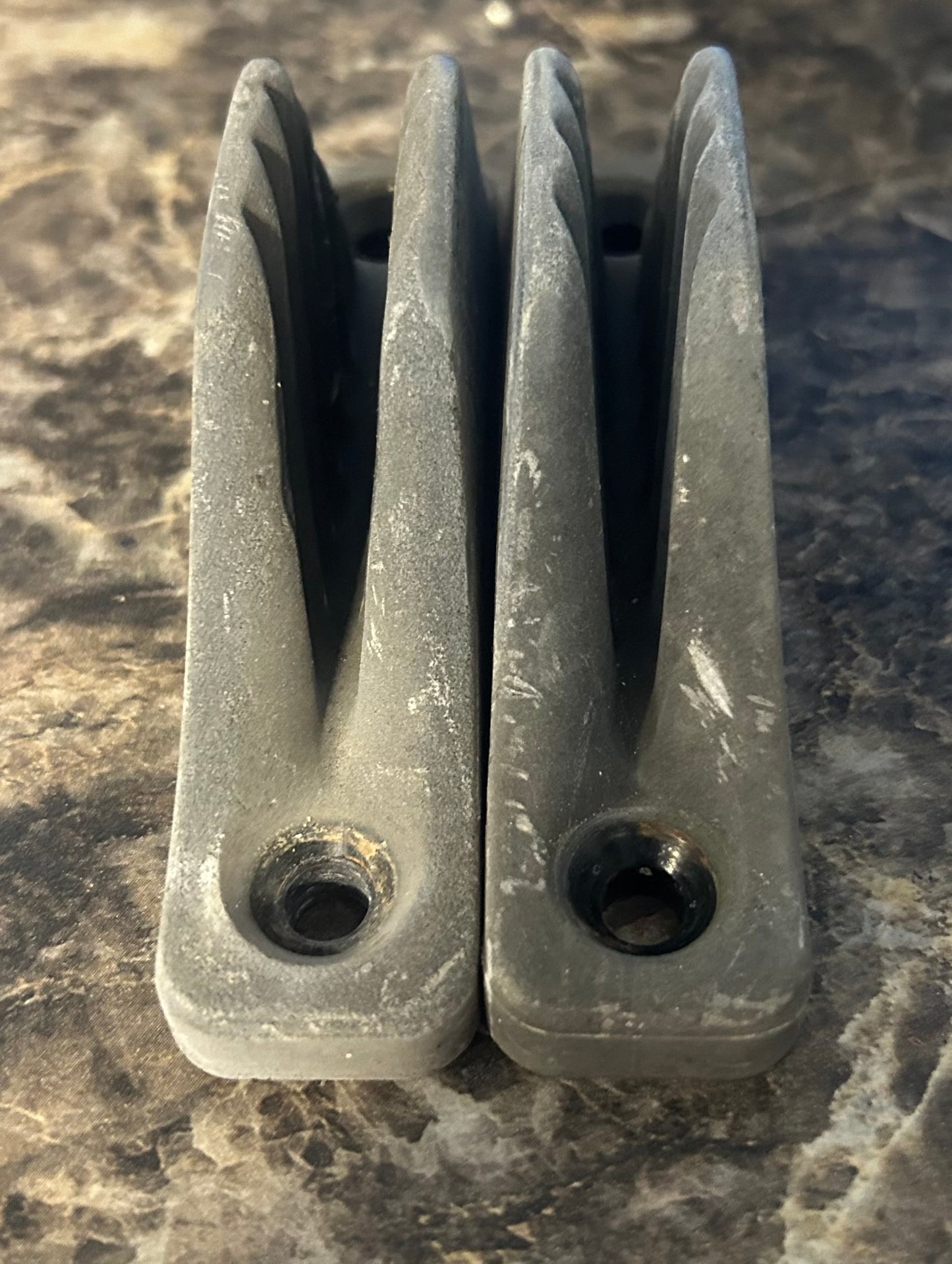 Pair Clamcleat 4 1/4” Long 1/4” Line