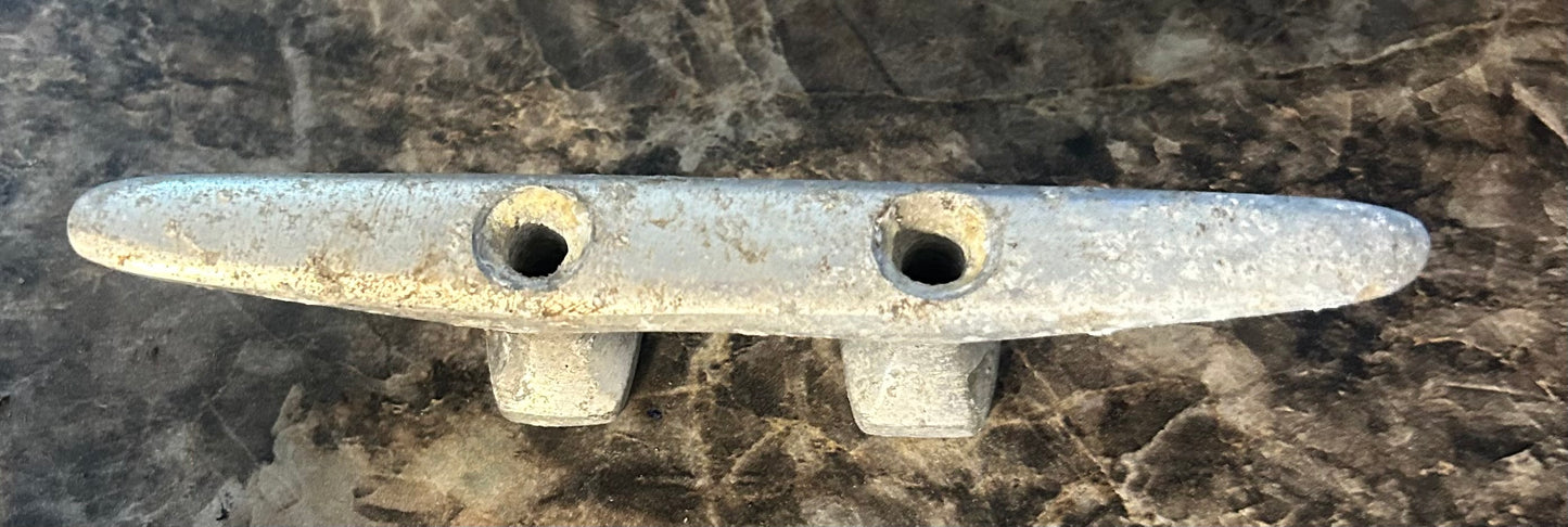 4 7/8” Aluminum Horn Cleat