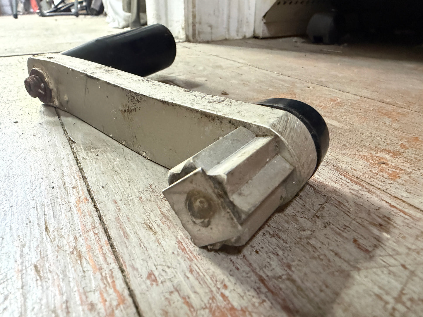 Barton 6 1/4" Locking Winch Handle