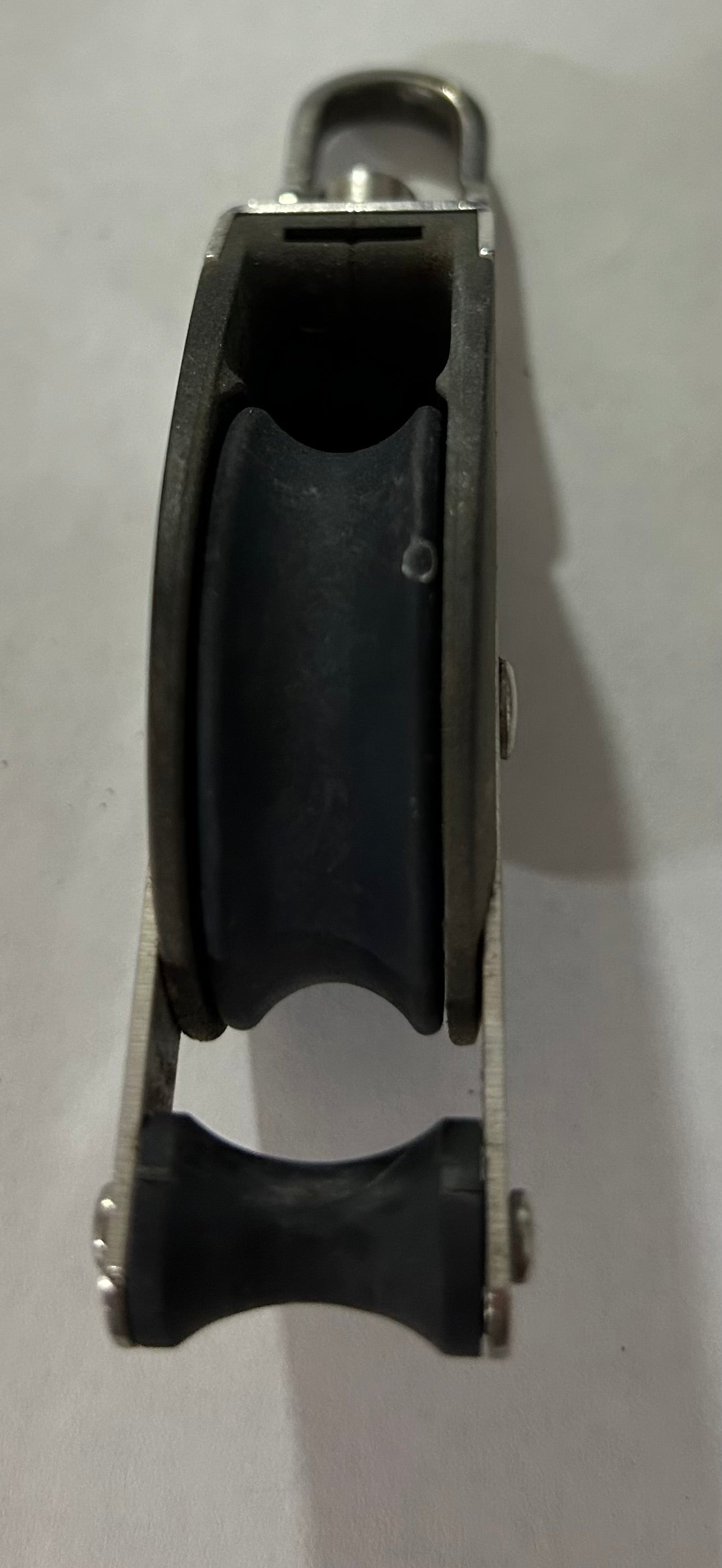 Small Ronstan 1 1/2" Single Swivel Block With Becket - 3/8" Line