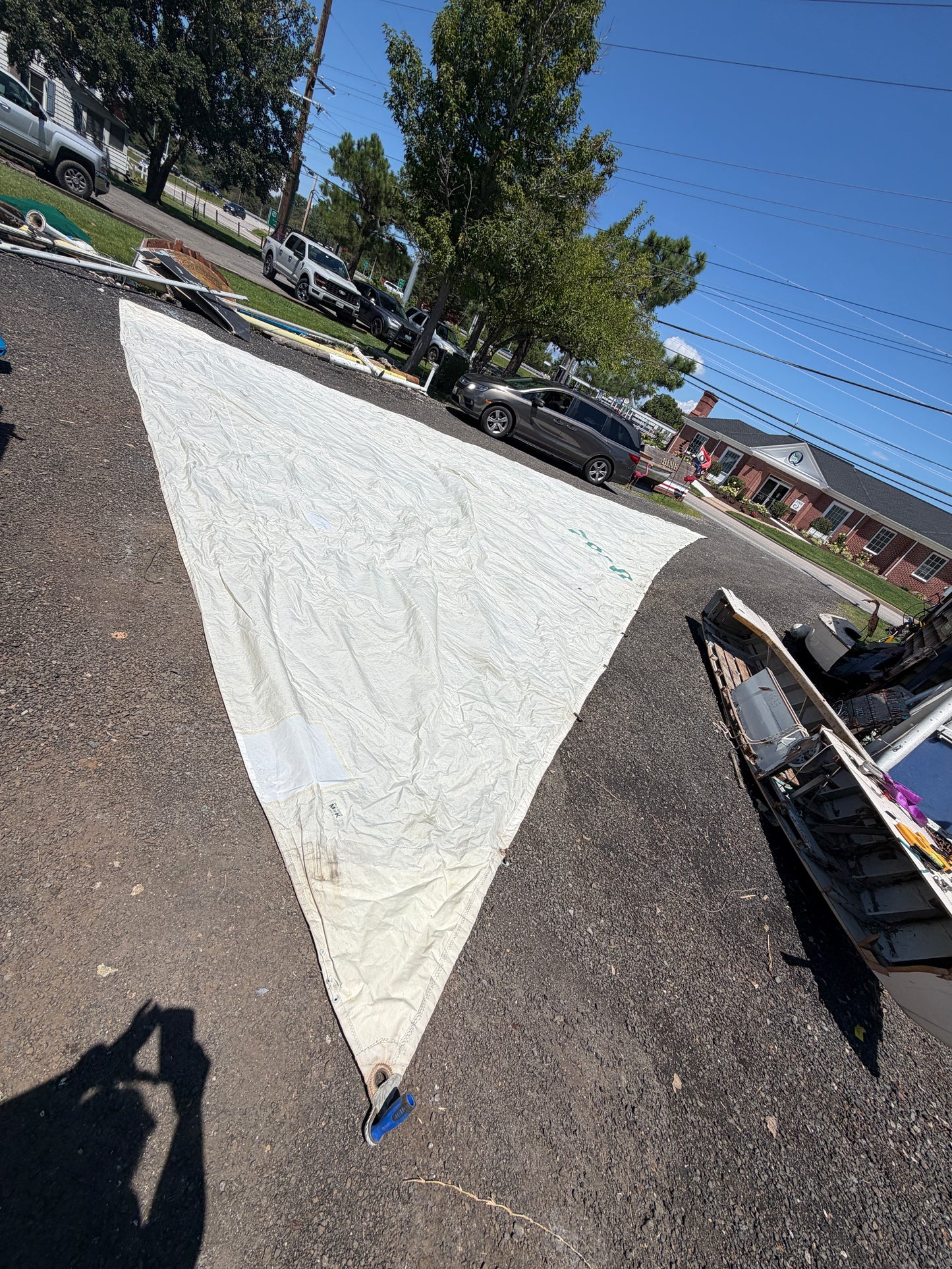 Columbia 43 - Headsail / Genoa - 50'10" x 46'2" x 29'5" - Hank On