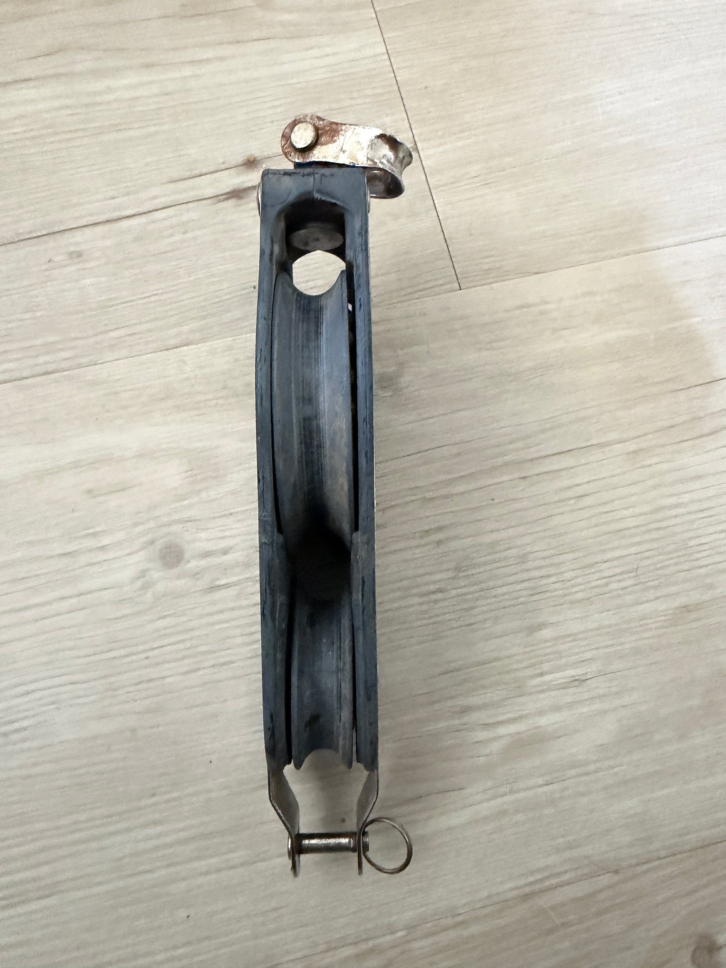 Harken Swivel Fiddle With Shackle & Becket- 3/8” Line