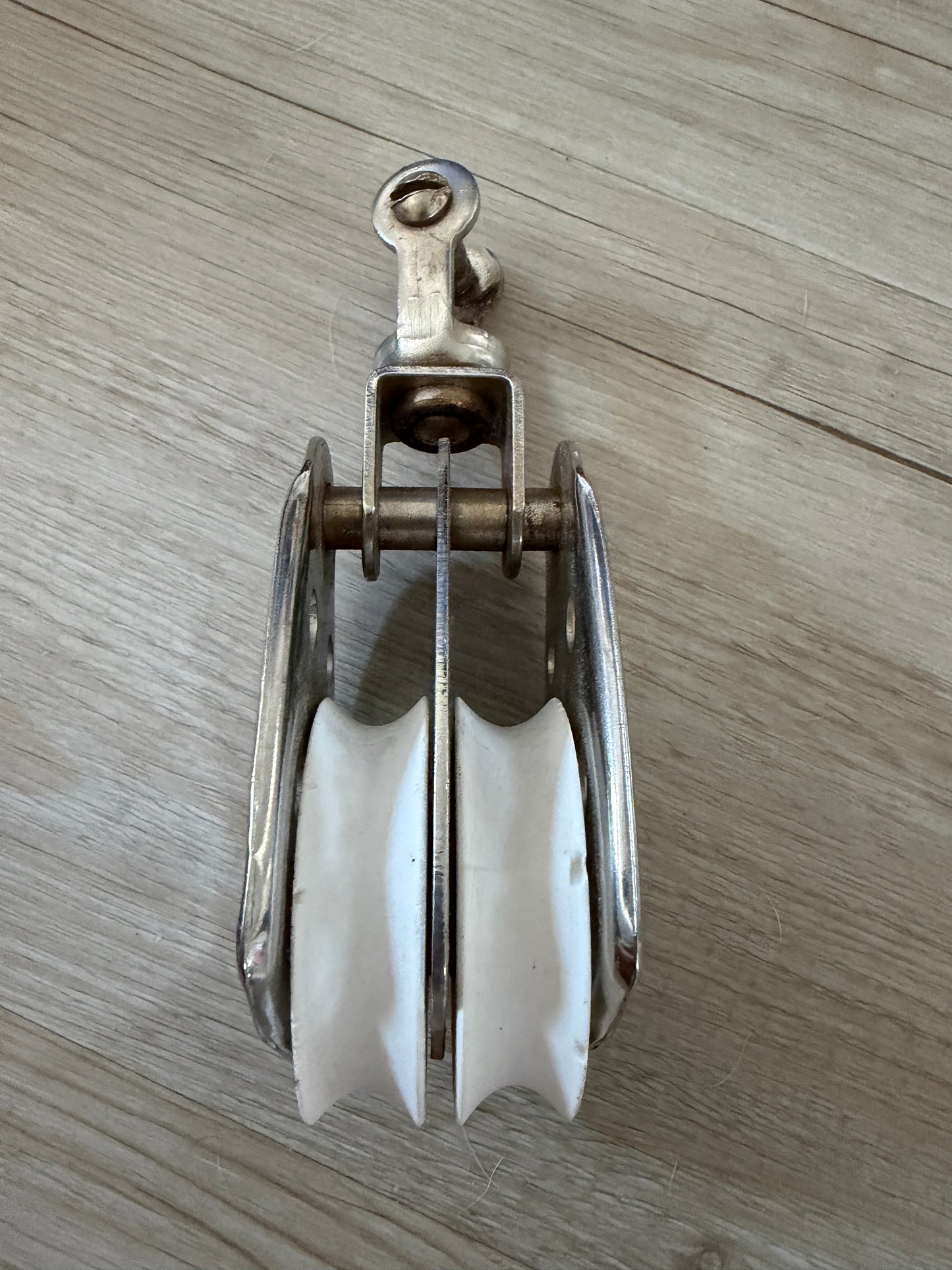 Ronstan RF166 Double Sheave Swivel Block - 3/8" Line