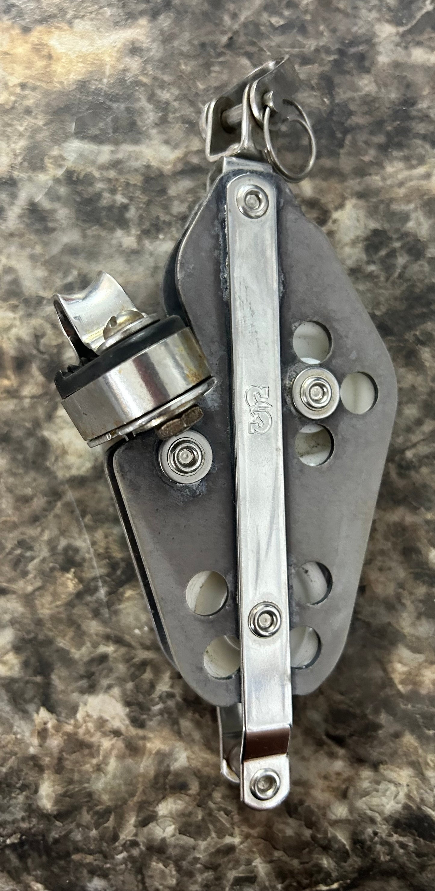 Schaefer Fiddle Block With Cam Cleat and becket - 3/8" Line Swivel Shackle