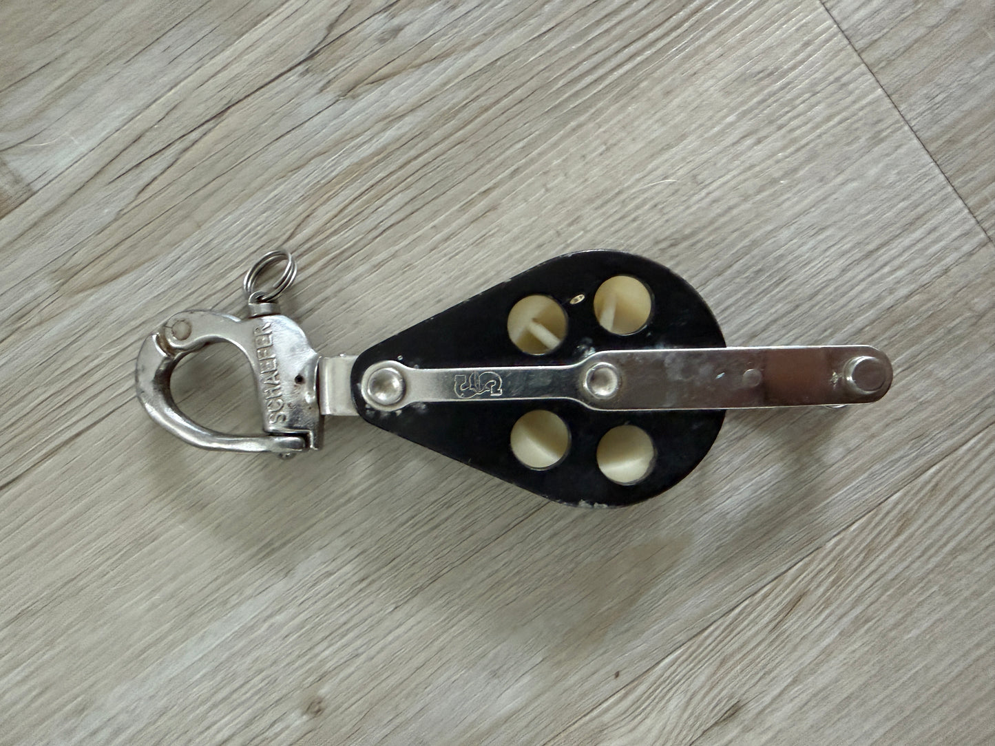 Schaefer 2" Sheave Single Swivel Block With Snap Shackle & Becket - 3/8" Line