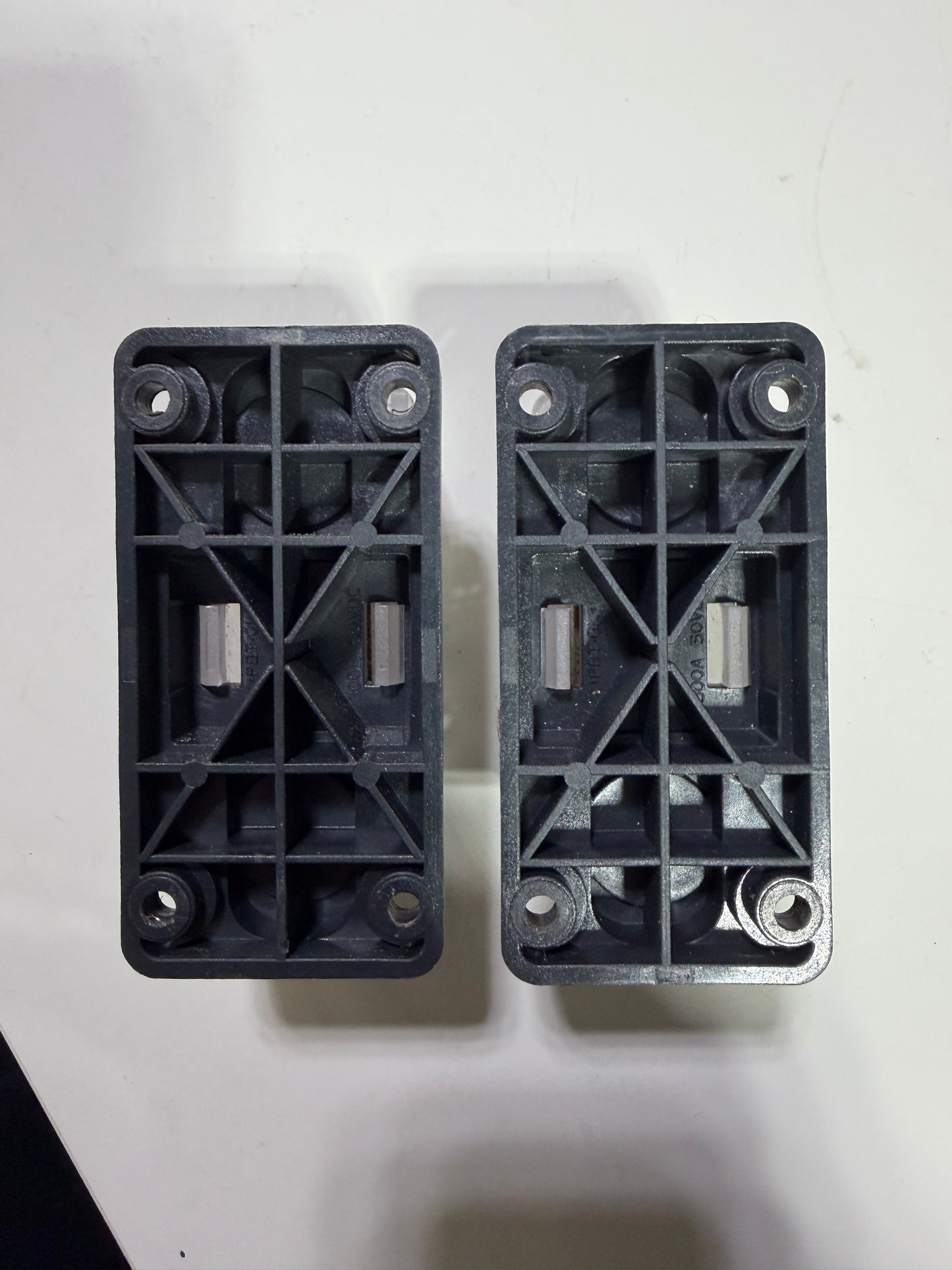 PAIR of BEP 300A - 50VDC - ANL50 Buses