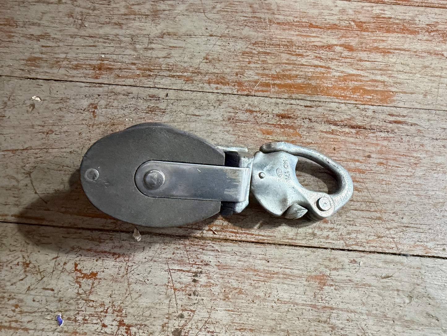 Small Snatch Block - 1 1/2" Sheave - 7/16" Line