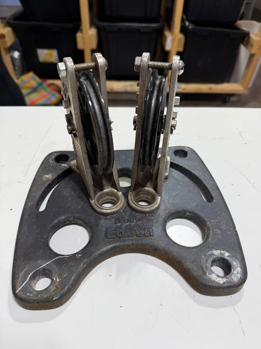 Edson B-289 Base / B-838-3 Pulley Holder / A - 2397 Aluminum 4" Pulley