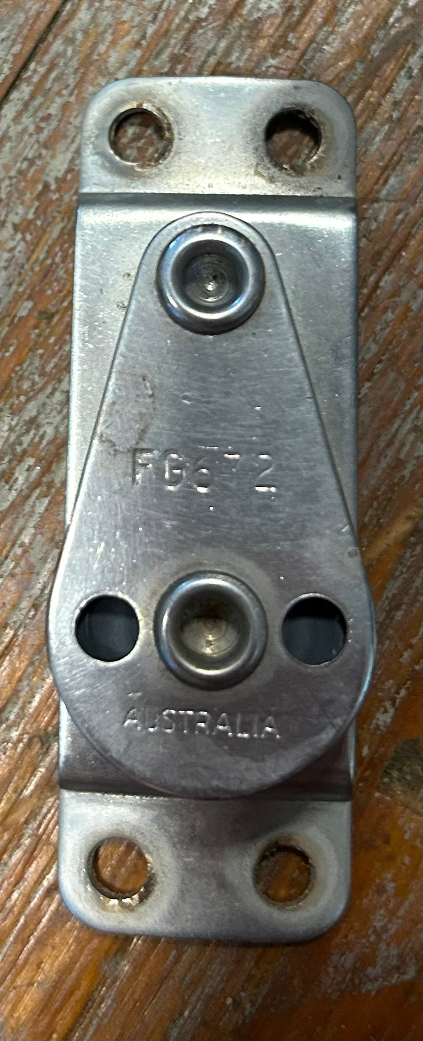 PAIR FICO cheek blocks FG672