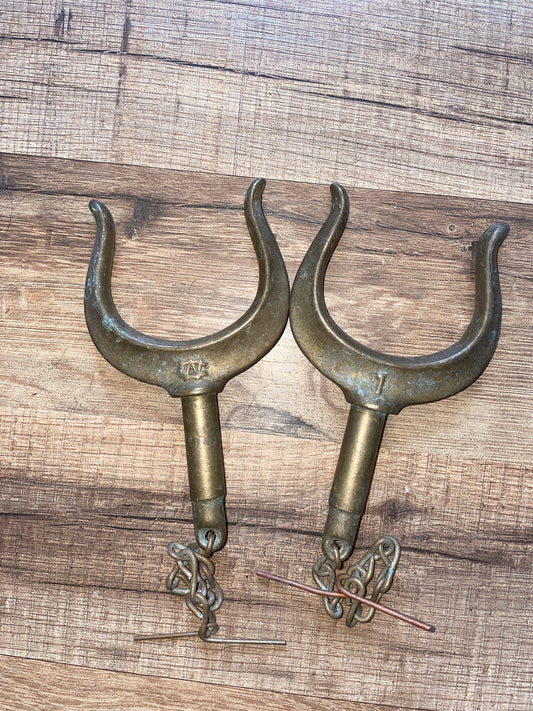 PAIR Vintage Bronze Wilcox Crittenden #1 Oar Locks