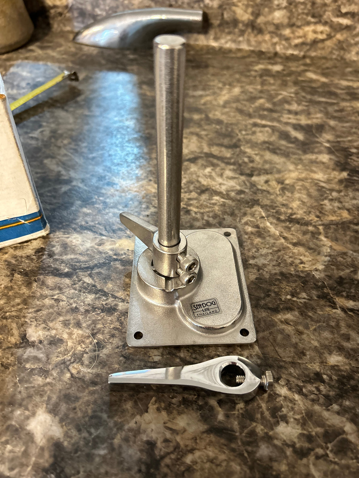 Sea-Dog Stainless Steel Hatch Handle Latch 3-3/4” x 3”