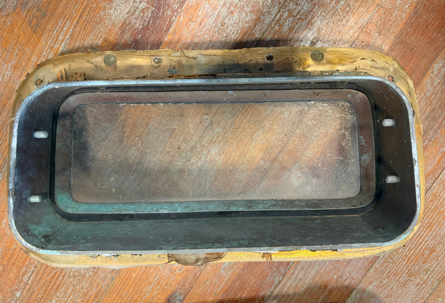 Opening Bronze Portlight / Porthole - ID: 12 3/8" x 5 1/4" x 1 1/2" Mounting Thickness