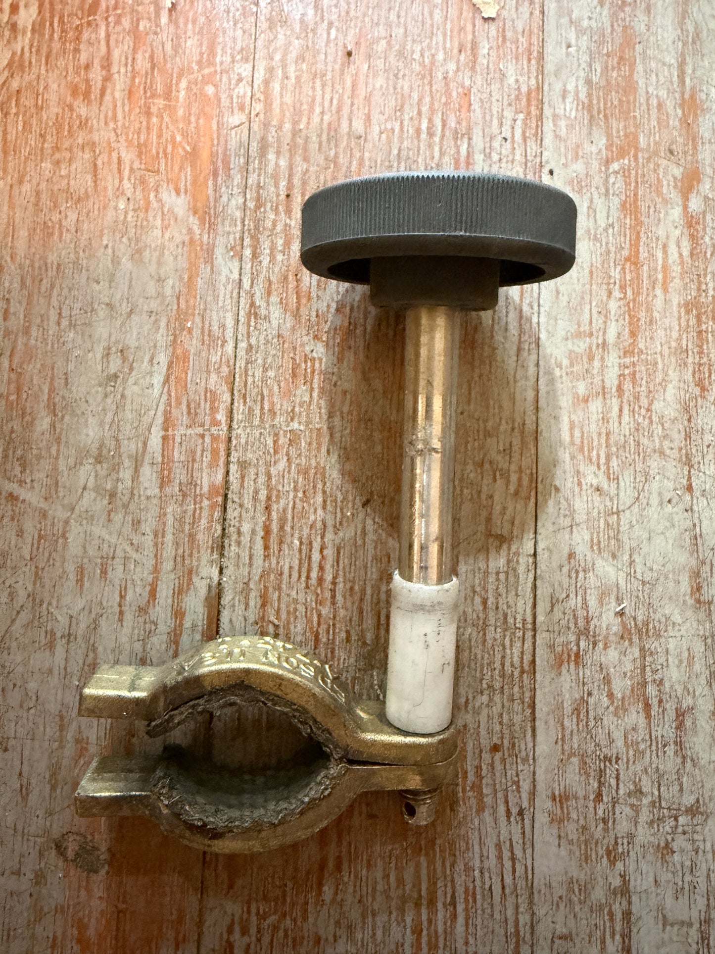 Edson Pedestal Brake Knob & A-743 Brake Brackets